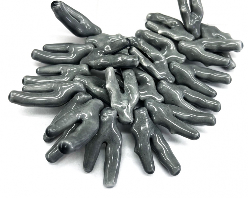 Бусины керамические лапки цвет серый размер бусины около 40-50мм Серый